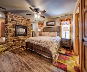 Photo 5 - Bears Haven Cabin with Double Sided Gas Fireplace