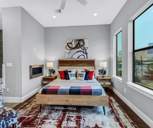 Photo 4 - Modern, Houston Inspired Home w/Best Downtown View