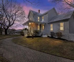 Photo 5 - Delightful Pet Friendly Family Home In Great Location