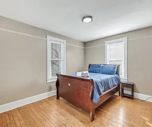 Photo 3 - Delightful Pet Friendly Family Home In Great Location