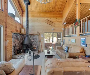 Photo 3 - Centrally Located and Dog Friendly! - Hot Tub #36