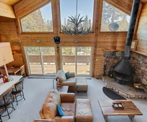 Photo 2 - Centrally Located and Dog Friendly! - Hot Tub #36
