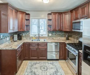 Photo 2 - Belleville Beauty - Luxury Stay for Work or Stay for Play either way this is the perfect property for you!