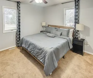 Photo 5 - Belleville Beauty - Luxury Stay for Work or Stay for Play either way this is the perfect property for you!