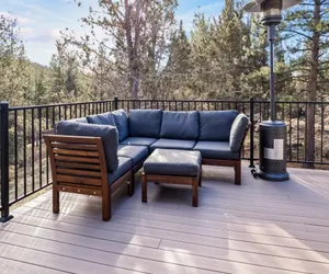 Photo 2 - Pet-Friendly Pine Knoll Private Home with Hot Tub and Fire Pit