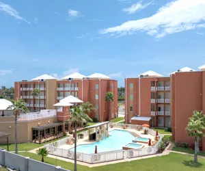 Photo 4 - 150 Padre Blvd (La Isla F101)
