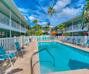 Photo 3 - Tropic Terrace #40 - Beachfront Resort