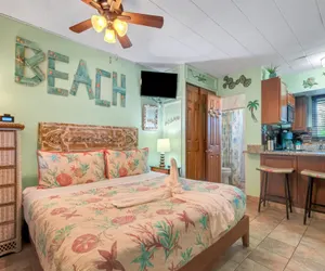Photo 3 - Tropic Terrace #37 - Beachfront Resort