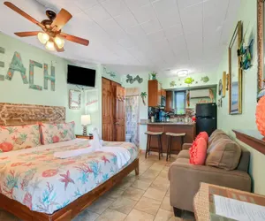 Photo 2 - Tropic Terrace #37 - Beachfront Resort