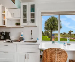 Photo 5 - Tropic Terrace Resort #27 - Beach View Suite