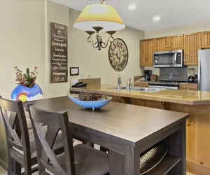 Photo 4 - Mountain Thunder Lodge 1213