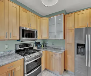 Photo 5 - Oakley Square 3BR Charmer - Total Walkability