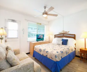 Photo 2 - Tropic Terrace #50 - Beachfront Resort
