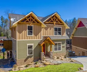 Photo 2 - Chateau Bliss Chalet with Free Mini Golf Course