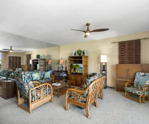 Photo 4 - Kahalu'u Bay Villas #204