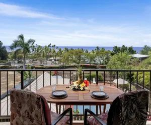 Photo 2 - Kahalu'u Bay Villas #204