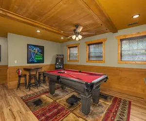 Photo 5 - Altitude Adjustment Chalet with Theater Room