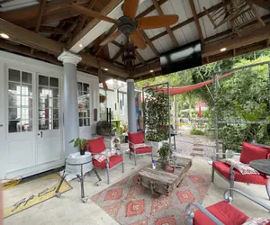 Photo 5 - Bywater Home, Parking and Pet Friendly Retreat
