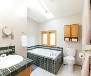 Photo 4 - The Oaks Home features Private Disc Golf Course