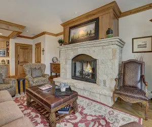 Photo 3 - 4Br Ski in/Ski out Condo - Top of Bachelor Gulch