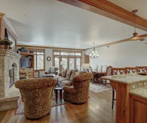 Photo 5 - 4Br Ski in/Ski out Condo - Top of Bachelor Gulch