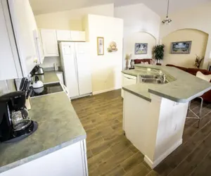 Photo 5 - Kevin's Highgate Park Vacation Home