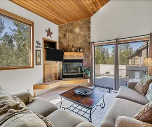 Photo 3 - 8 Crag Home with Private Indoor Hot Tub, Bike is Provided for Outdoor Activities