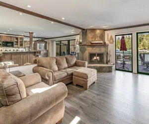 Photo 2 - Lakeside Comfort