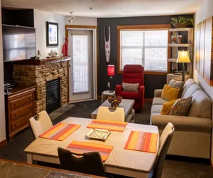 Photo 3 - 3402 - One Bedroom + Den Standard Powderhorn Lodge