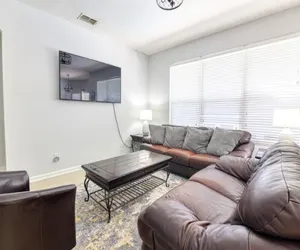 Photo 3 - Christopher's Windsor Hills Home