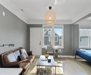 Photo 4 - Spectacular Pilsen Studio for 2!
