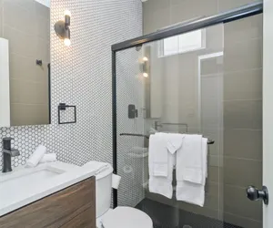 Photo 3 - Spectacular Pilsen Studio for 2!