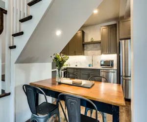 Photo 2 - Modern Luxury in Old Town - Sleeps 4