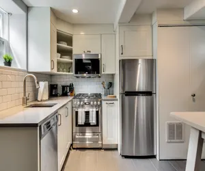 Photo 2 - Pro Cleaned & Isolated West Loop Coach House