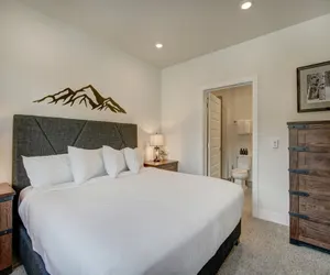 Photo 3 - Brand New Clear Water Lofts -  2br Premier Condo - Kids Ski Free!