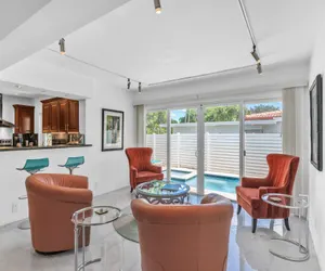 Photo 5 - Towering Palms, Wilton Manors - Heated Pool & Spa