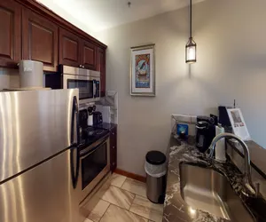 Photo 3 - Warm up in this Cozy Condo - Allegheny #212