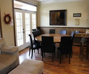 Photo 4 - Black Bear 31 - Spacious Slope side 7 Bedroom!