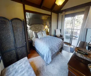 Photo 3 - Pedestal House #01 - Luxurious Modern Comfort on the Highland Ridge
