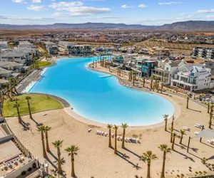 Photo 4 - The Piers at Desert Color (Combo: #43 and #47)