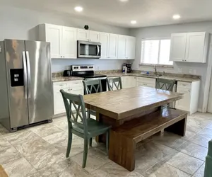 Photo 2 - Beachgate Condo Suites and Hotel 224+225+226