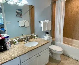 Photo 2 - Beachgate Condo Suites and Hotel 537a+537b