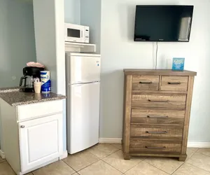 Photo 5 - Beachgate Condo Suites and Hotel 537a+537b