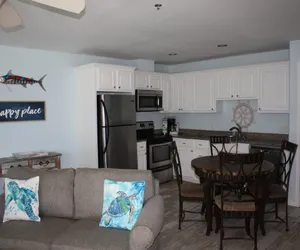 Photo 3 - Beachgate Condo Suites and Hotel 514