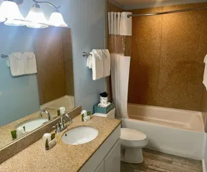 Photo 5 - Beachgate Condo Suites and Hotel 514