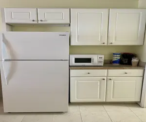 Photo 4 - Beachgate Condo Suites and Hotel 411