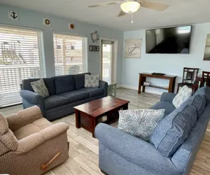 Photo 2 - Beachgate Condo Suites and Hotel 211+213