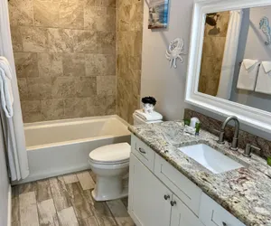 Photo 5 - Beachgate Condo Suites and Hotel 211+213