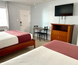 Photo 3 - Beachgate Condo Suites and Hotel 413