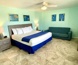 Photo 4 - Beachgate Condo Suites and Hotel 234